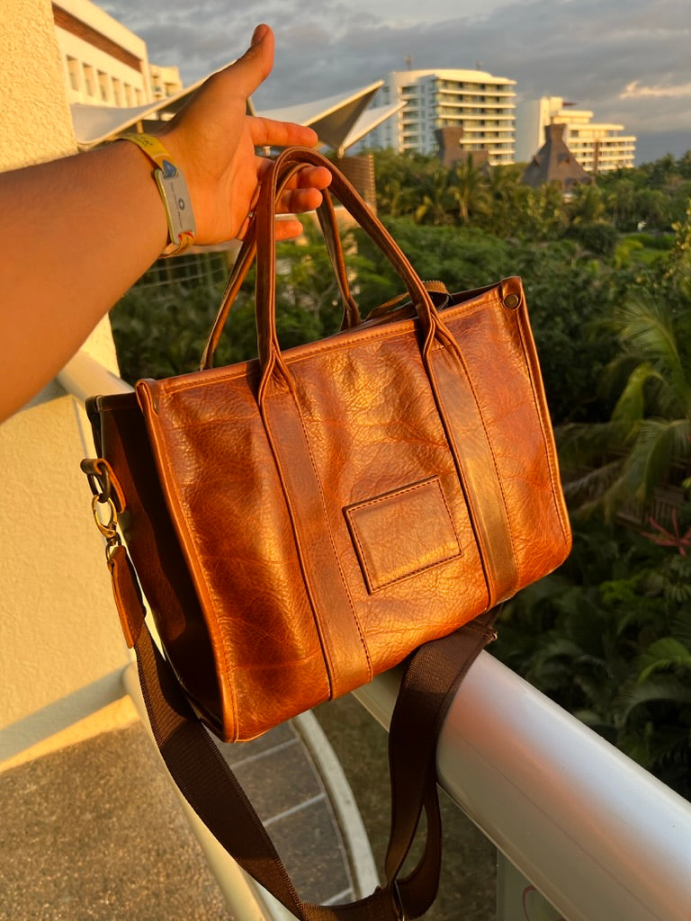 Tote Bag Mediana de cuero