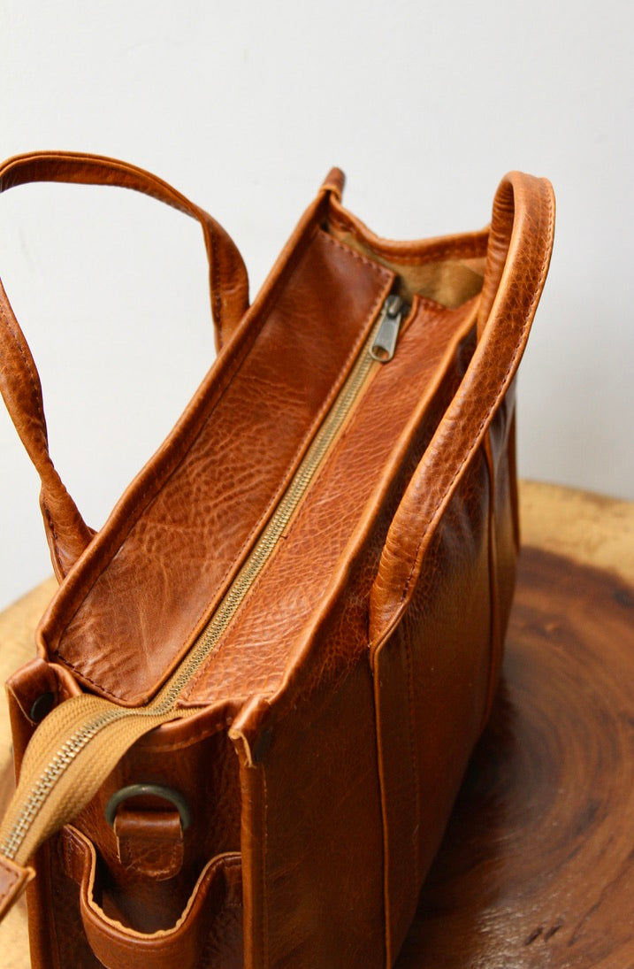 Tote Bag Mediana de cuero